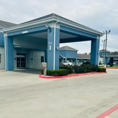 Lonestar Inn